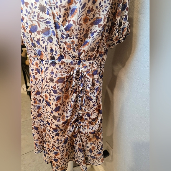 Loft Floral Side Ruched Flare Mini Dress - Picture 5 of 11